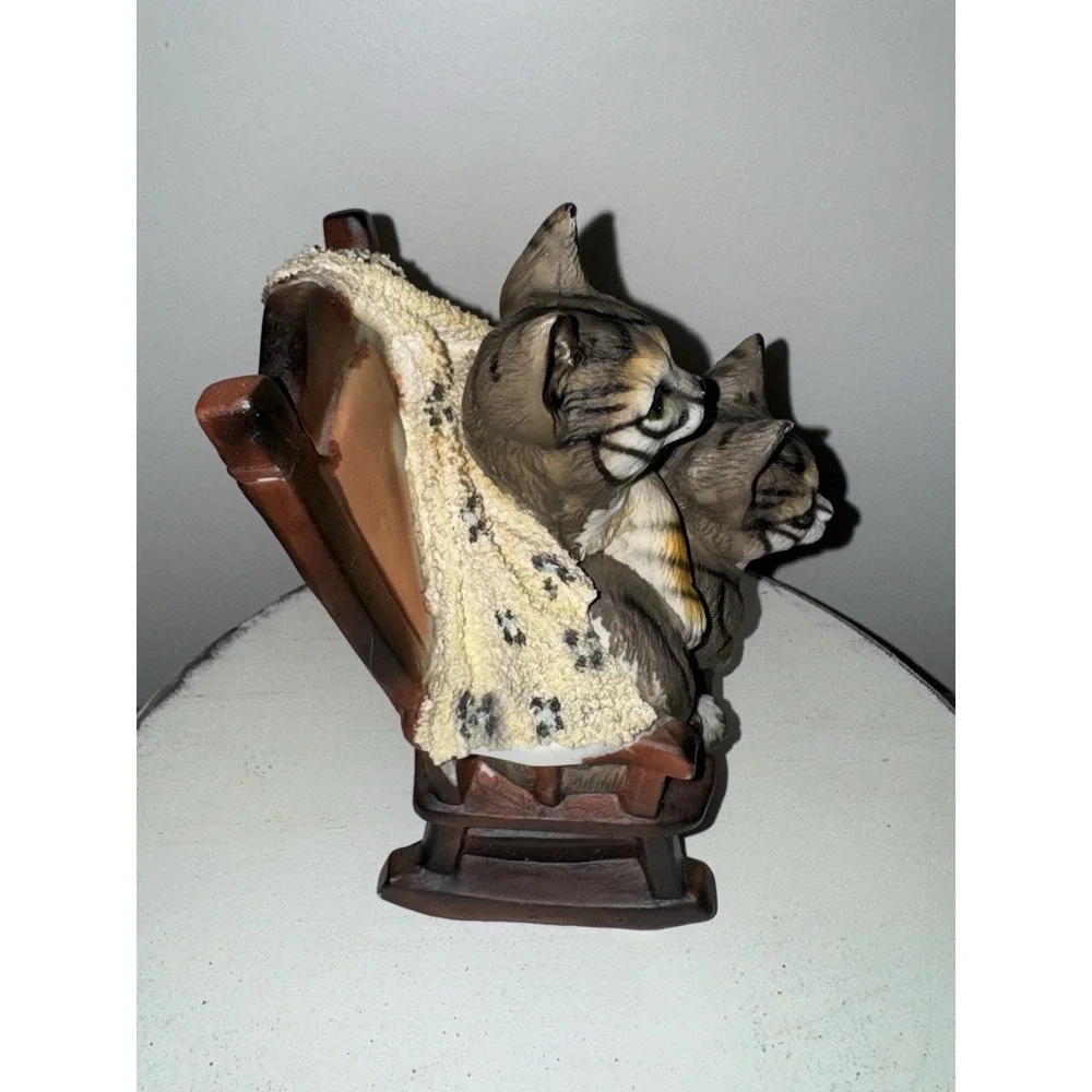 Ceramic tabby kitten cats statue figurine vintage